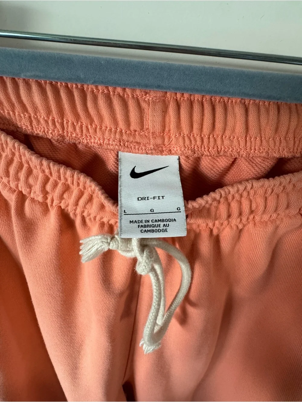 Nike Standard Issue Dry fit Basketball Pants Orange/Light mango Color Size L